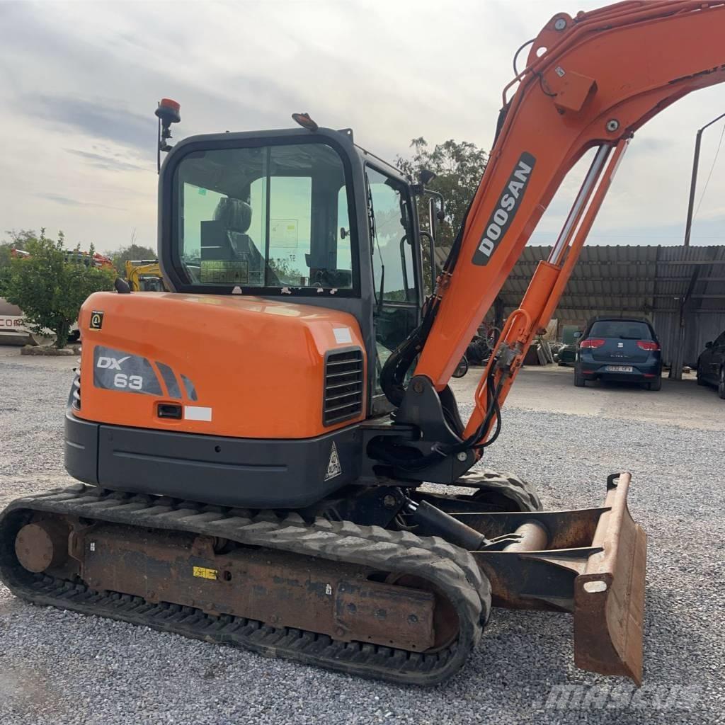 Doosan DX 63-3 Minikaivukoneet < 7t