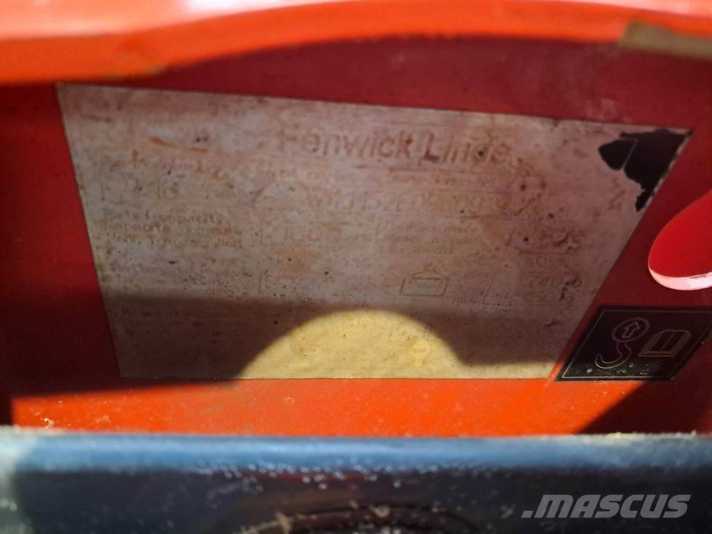 Linde T16 Lavansiirtotrukit
