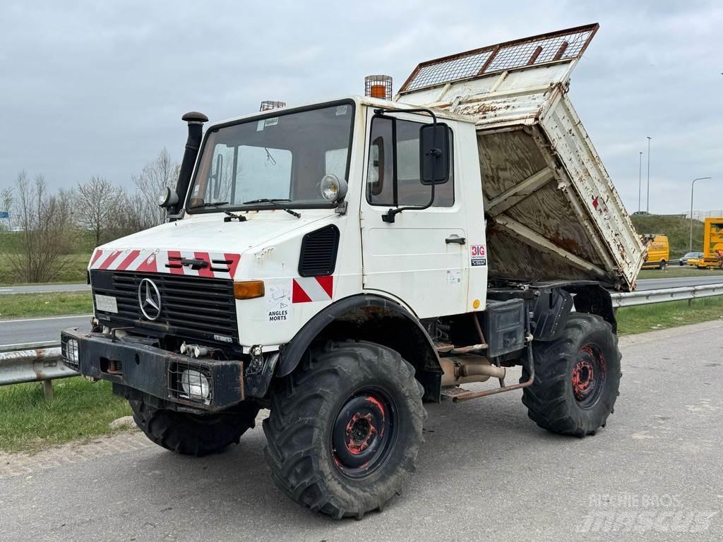 Mercedes-Benz 424 Sora- ja kippiautot
