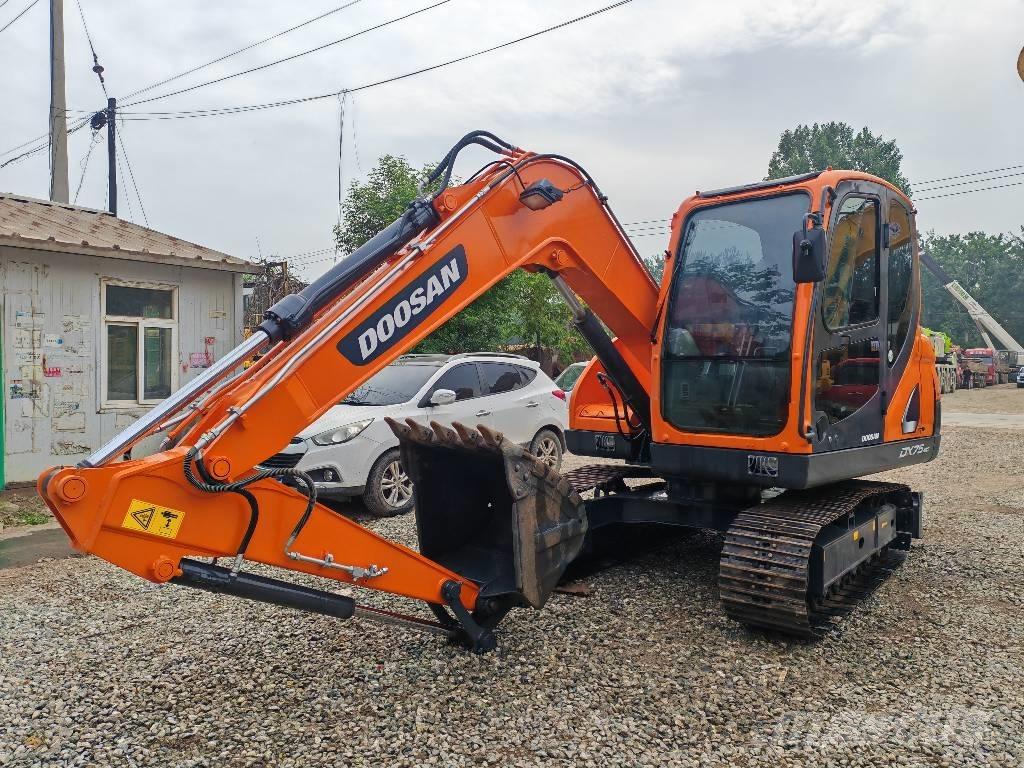 Doosan DX 75-9 C Minikaivukoneet < 7t