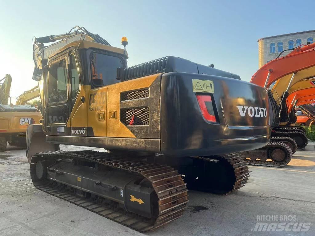 Volvo EC 220 D Telakaivukoneet