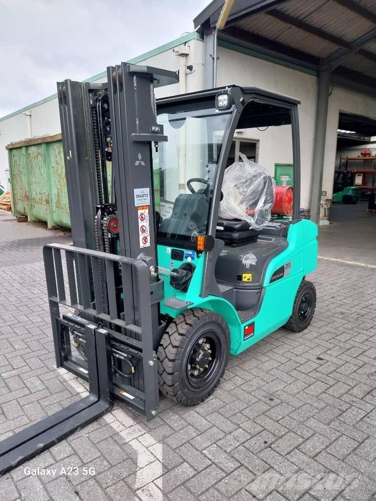 Mitsubishi FG 25 N Nestekaasutrukit