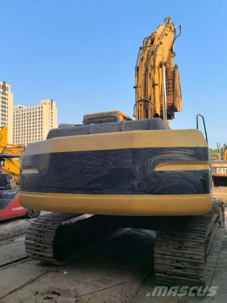 CAT 320 B L Telakaivukoneet