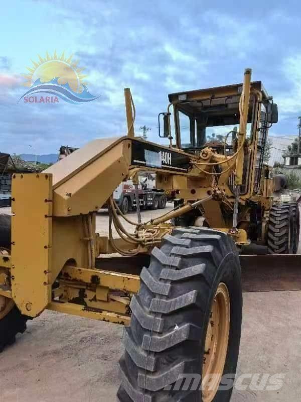 CAT 140 H Tiehöylät