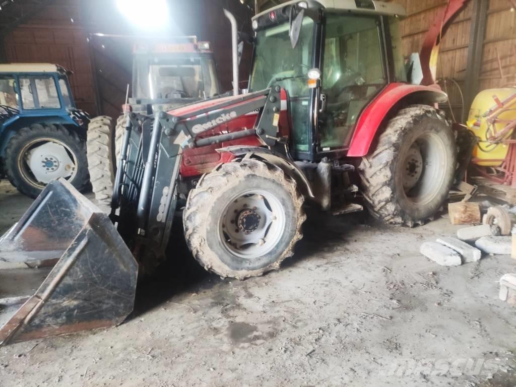 Massey Ferguson 5445 Traktorit