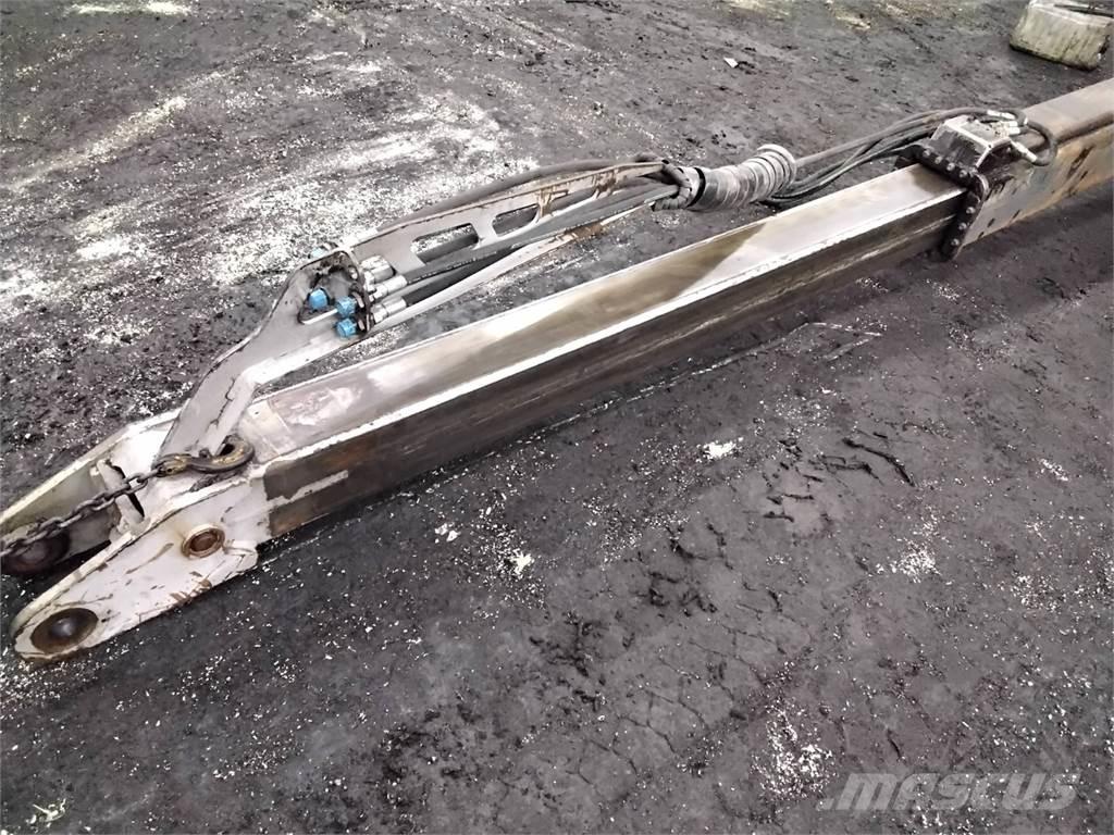 Valmet CRF14 Kuormatraktorinosturit
