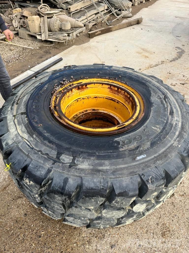 Goodride 23.5R25 Renkaat ja vanteet
