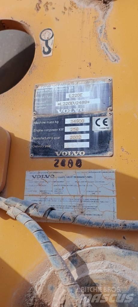 Volvo L 220 E Pyöräkuormaajat