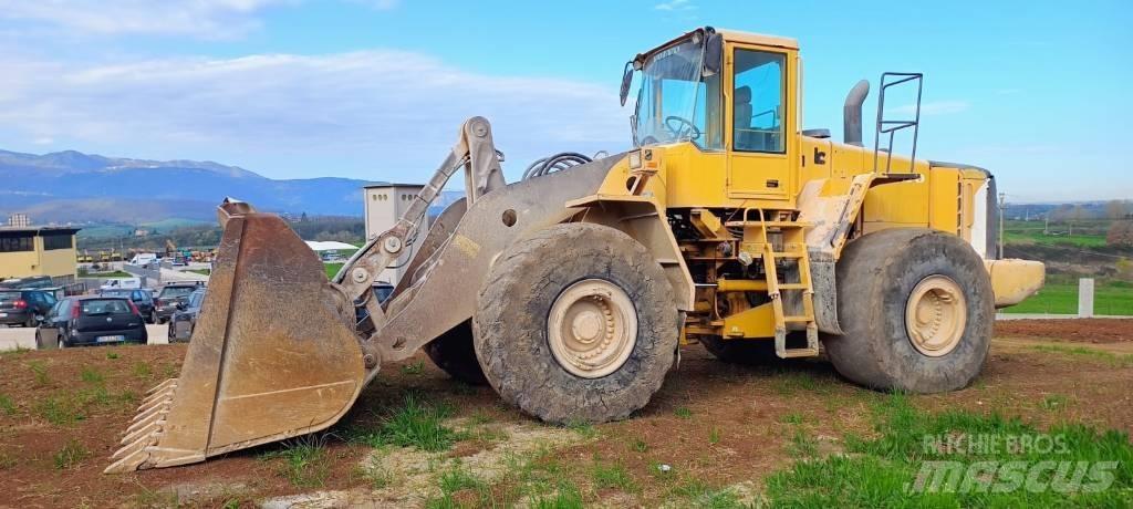 Volvo L 220 E Pyöräkuormaajat