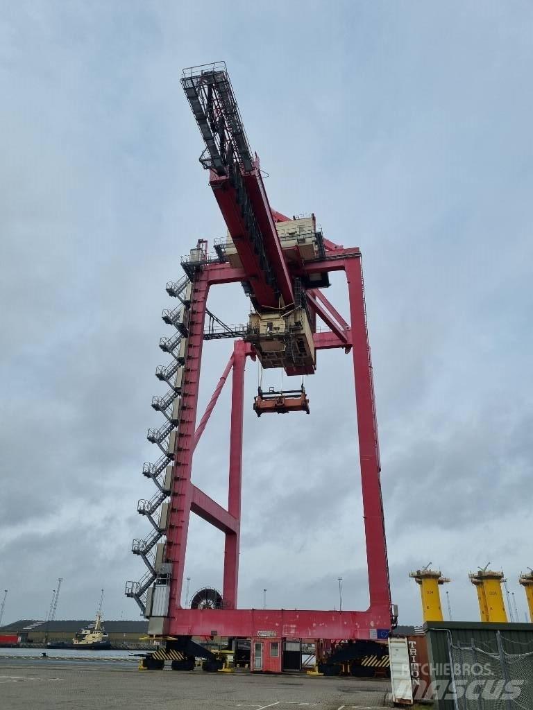 Konecranes STS Satamanosturit