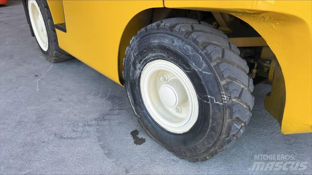 Yale GDP 30 VX Dieseltrukit