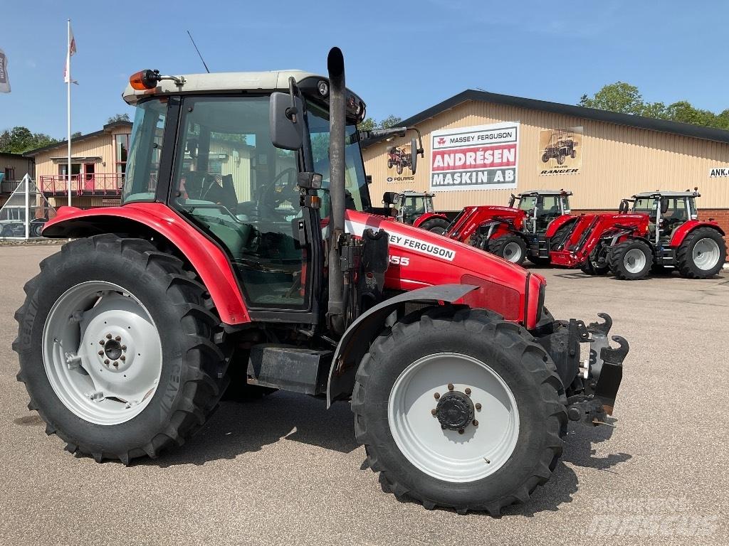 Massey Ferguson 5455 Traktorit