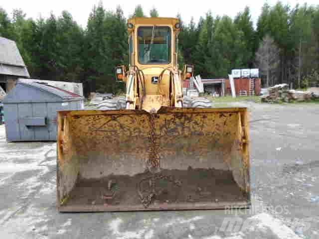 John Deere 544 A Pyöräkuormaajat