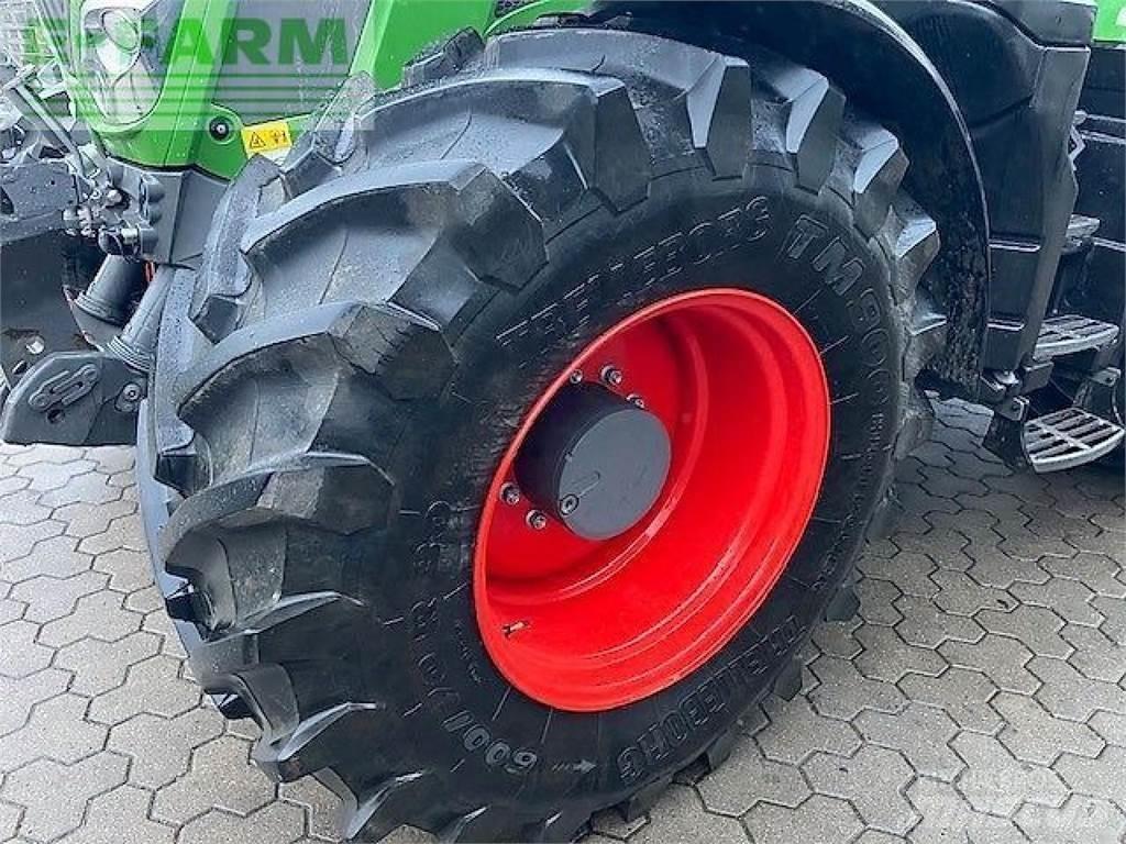 Fendt 828 s4 profi+ Traktorit