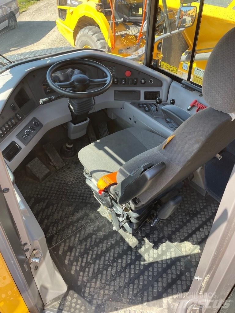 Volvo A30G Dumpperit