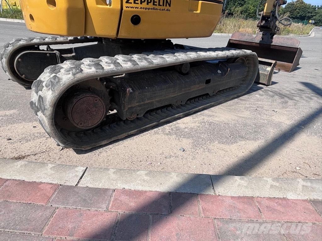 CAT 302.7D Minikaivukoneet < 7t