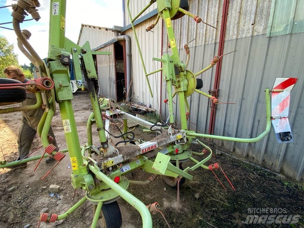 CLAAS VOLTO670 Pöyhimet ja haravat