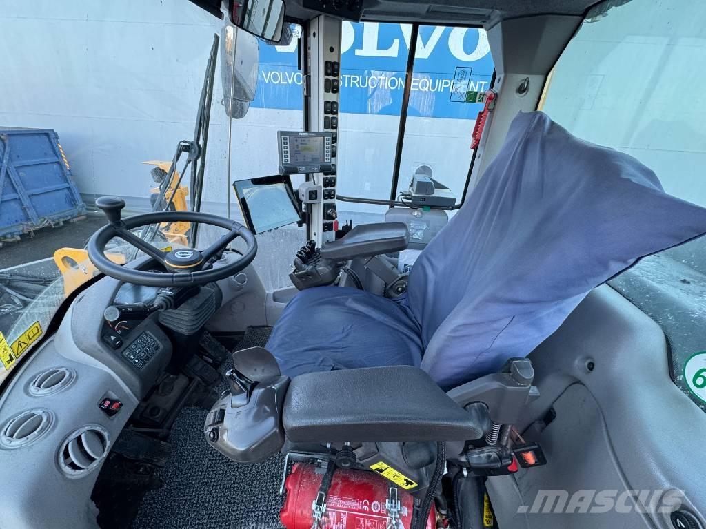 Volvo L 120 H Pyöräkuormaajat