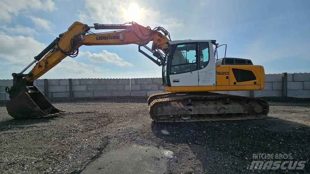 Liebherr R 920 LC Telakaivukoneet
