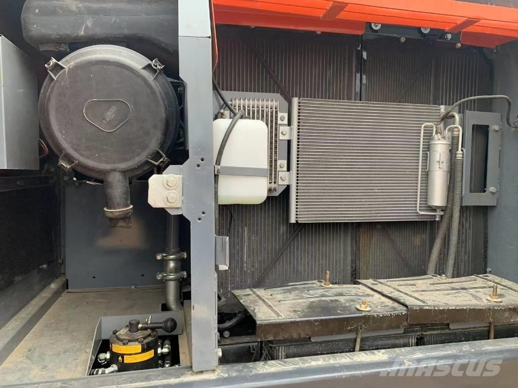 Hitachi ZX 200-3 Telakaivukoneet