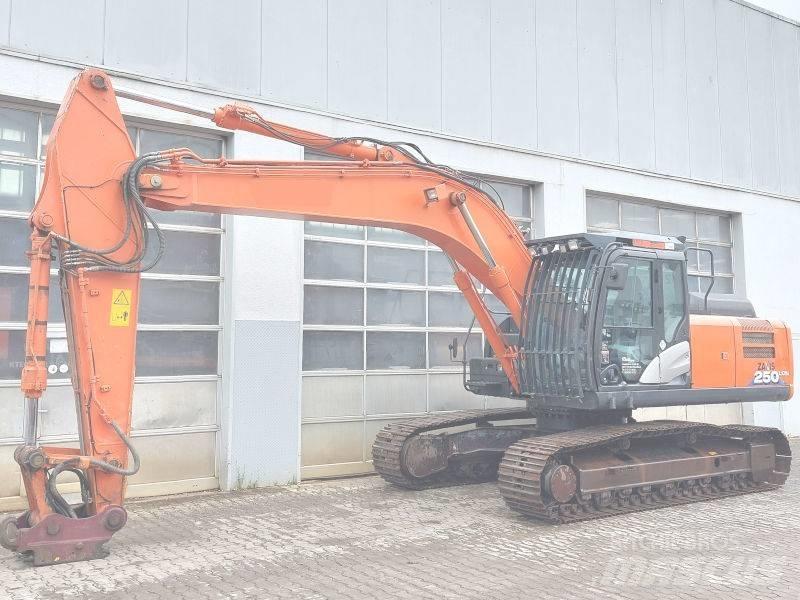 Hitachi ZX 250 LCN-6 Telakaivukoneet