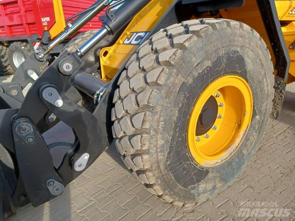 JCB 427 HT Pyöräkuormaajat