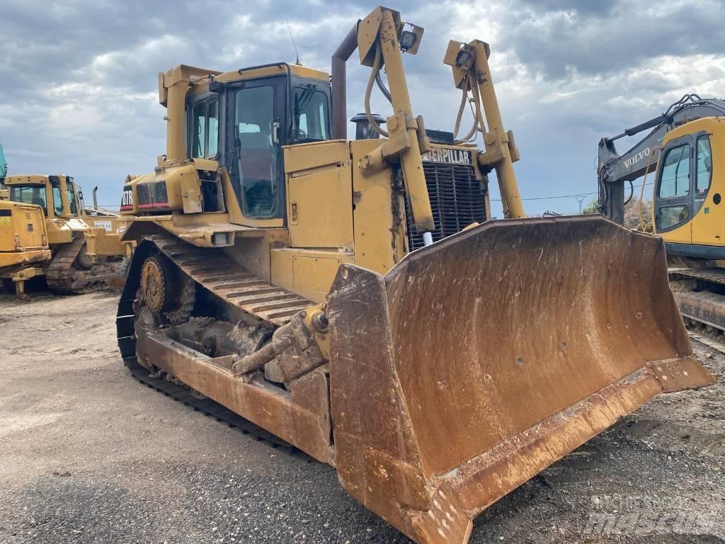 CAT D 7 R Telaketjupuskutraktorit