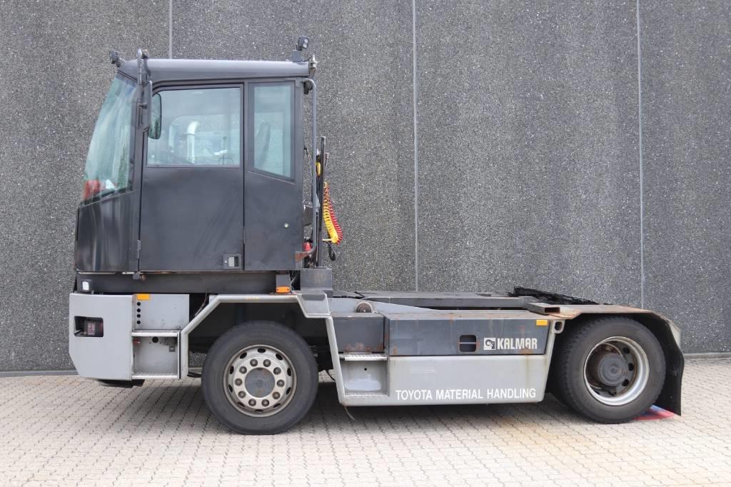Kalmar TR 618 i Terminaalitraktorit