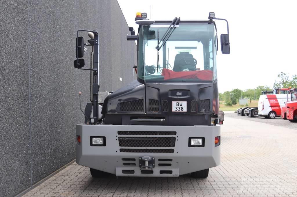 Kalmar TR 618 i Terminaalitraktorit
