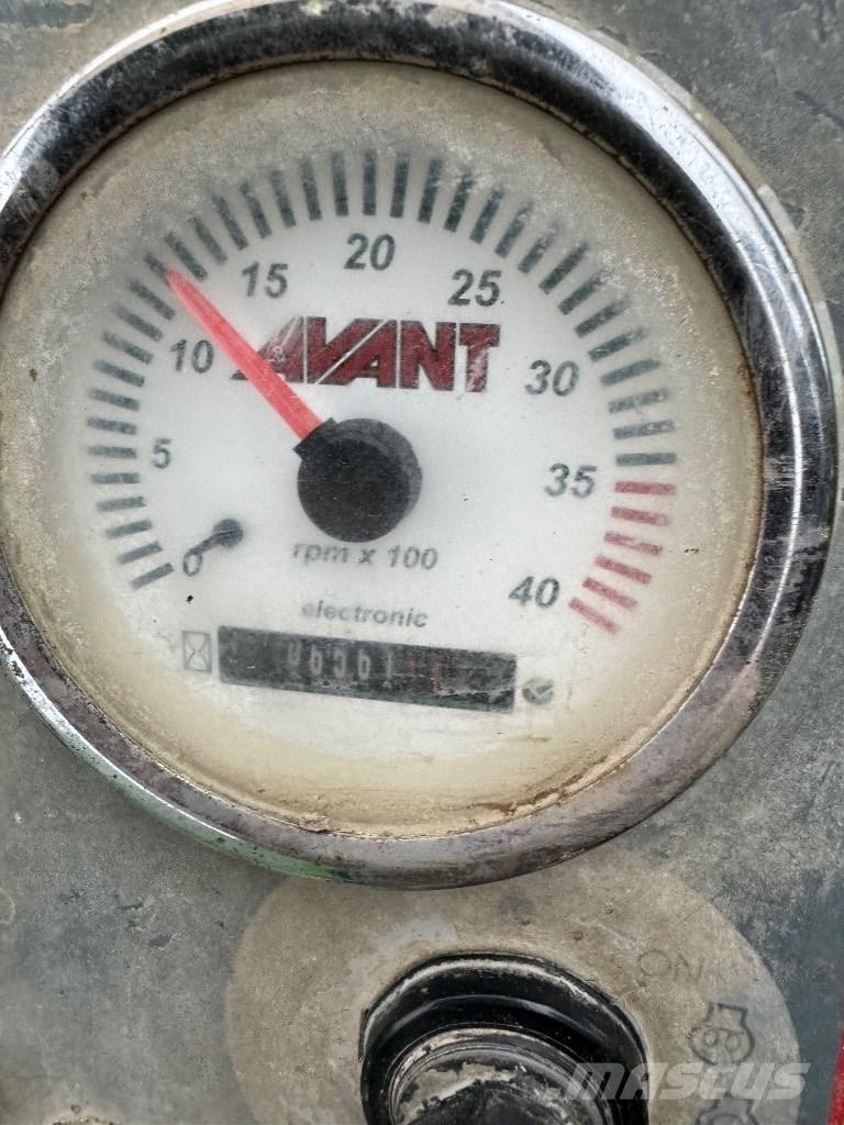 Avant 528 Yleiskuormaajat