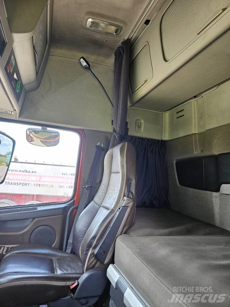 Volvo FH 16 Puuautot
