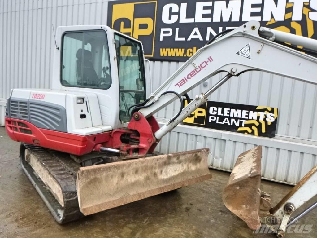 Takeuchi TB250 Minikaivukoneet < 7t