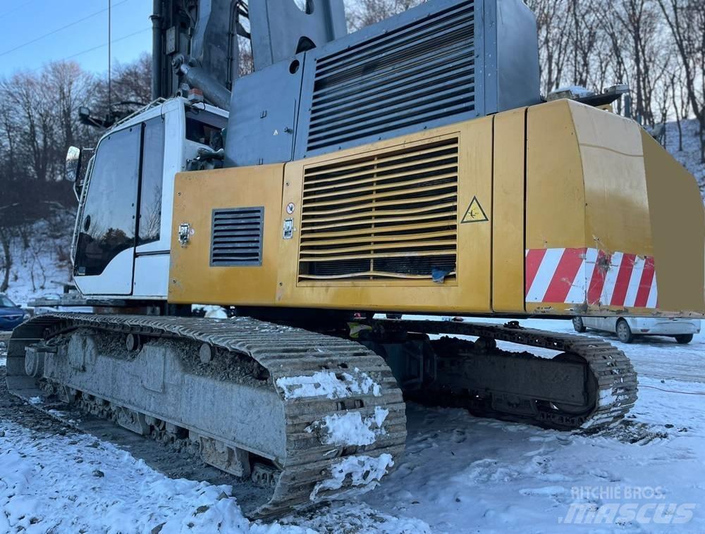Liebherr LRB 155 Paalutuskoneet