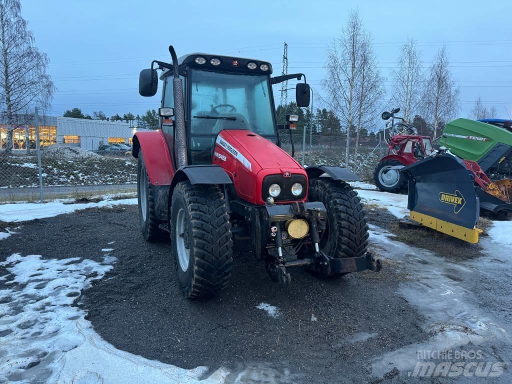 Massey Ferguson 5455 Traktorit