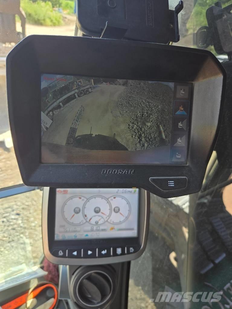 Doosan DX 300 LC-5 Telakaivukoneet
