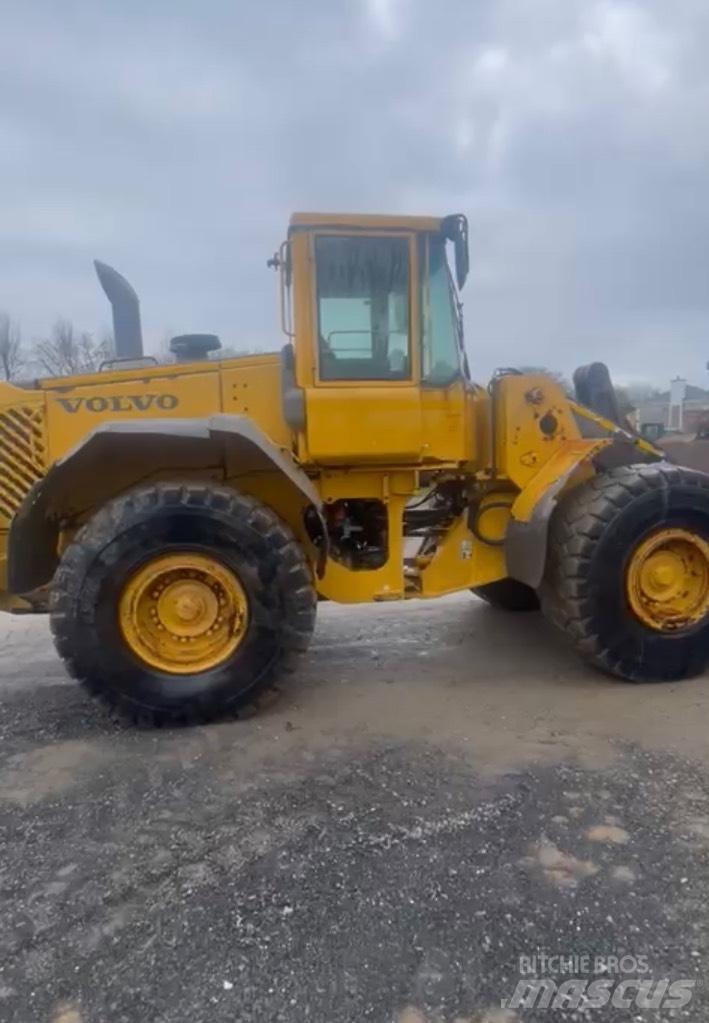 Volvo L 120 E Pyöräkuormaajat