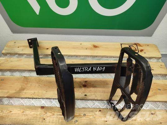 Valtra N 163 stair Ohjaamo ja sisusta