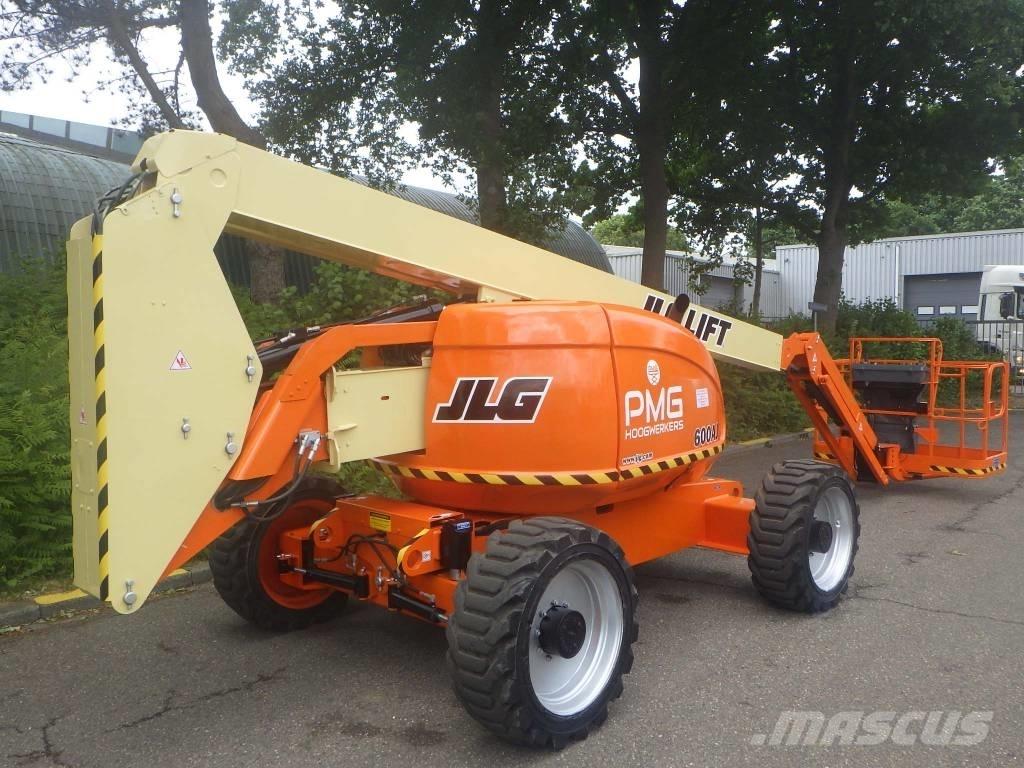 JLG 600AJ Kuukulkijat