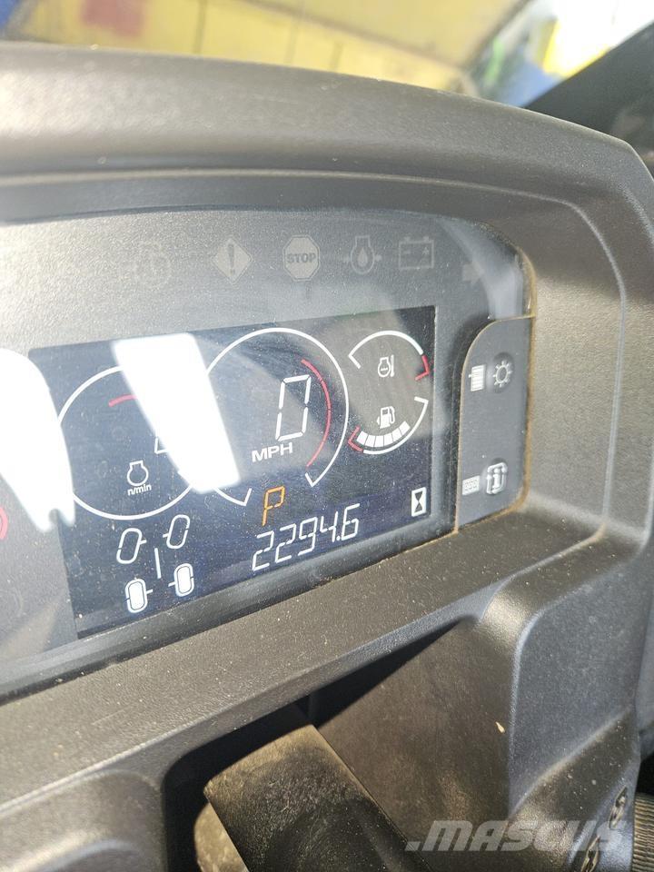 John Deere XUV865M Mönkijät