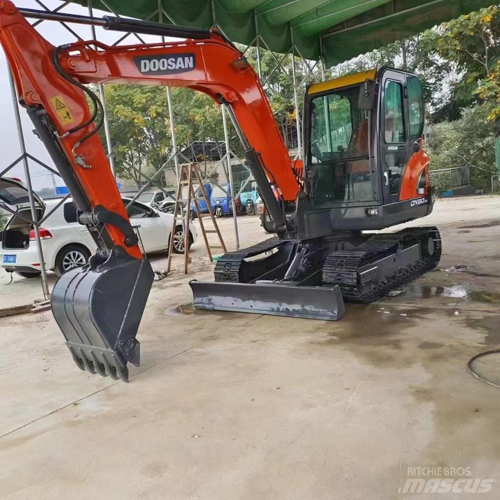 Doosan DX 60-9 C Telakaivukoneet