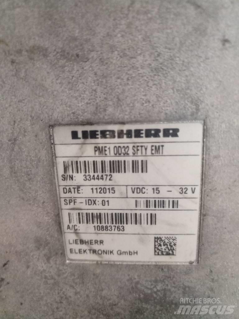 Liebherr R 916 LC Sähkö ja elektroniikka