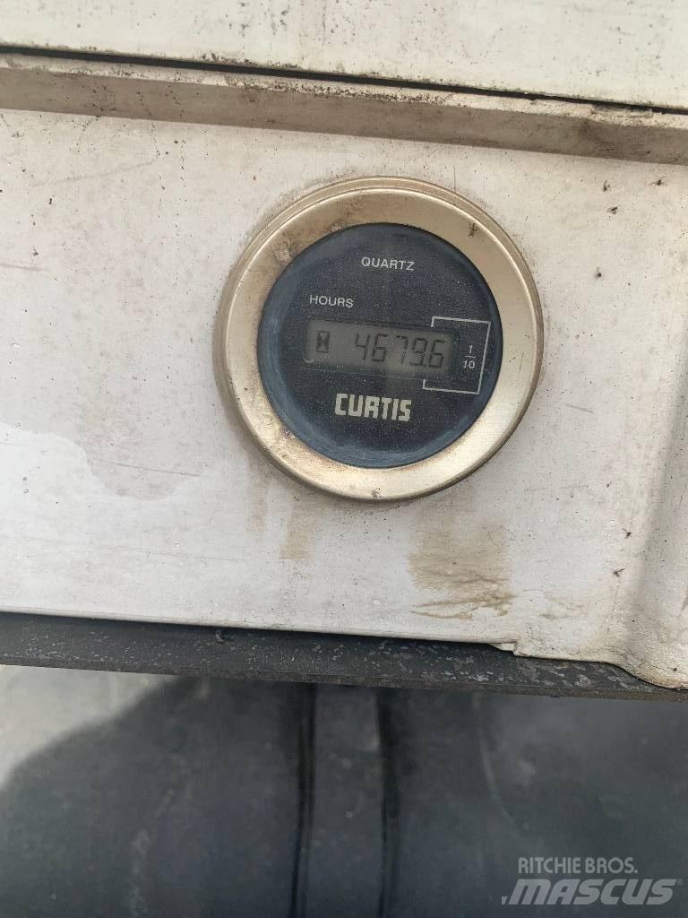 Nissan Cabstar Nostolava-autot