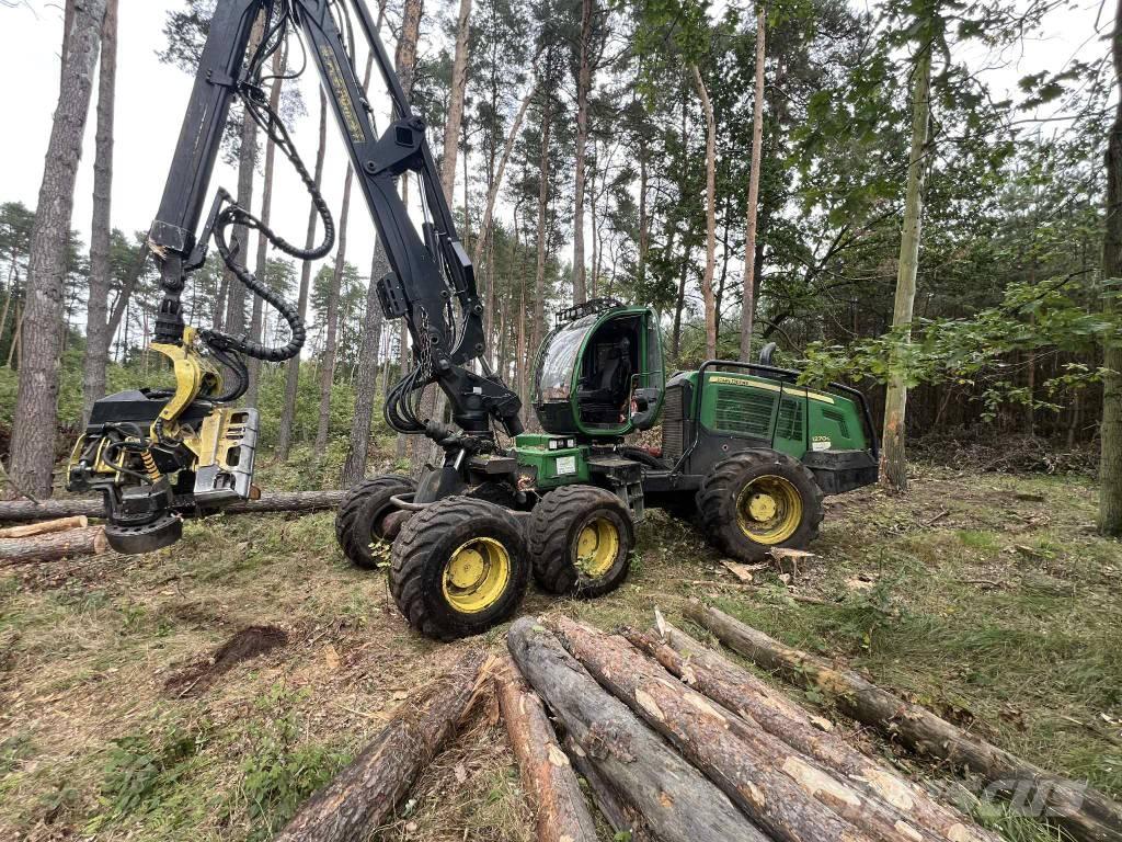 John Deere 1270 G Harvesterit