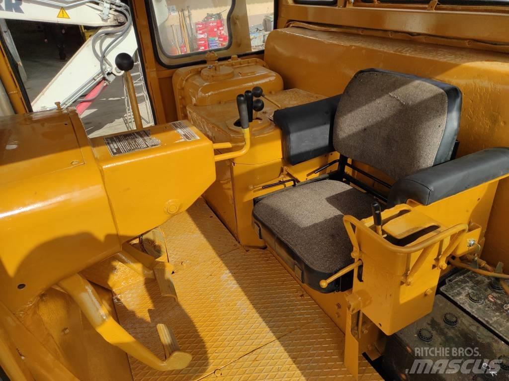 CAT D 9 H Telaketjupuskutraktorit