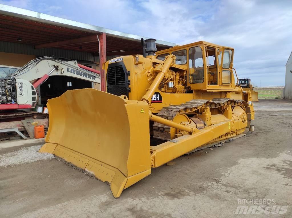 CAT D 9 H Telaketjupuskutraktorit