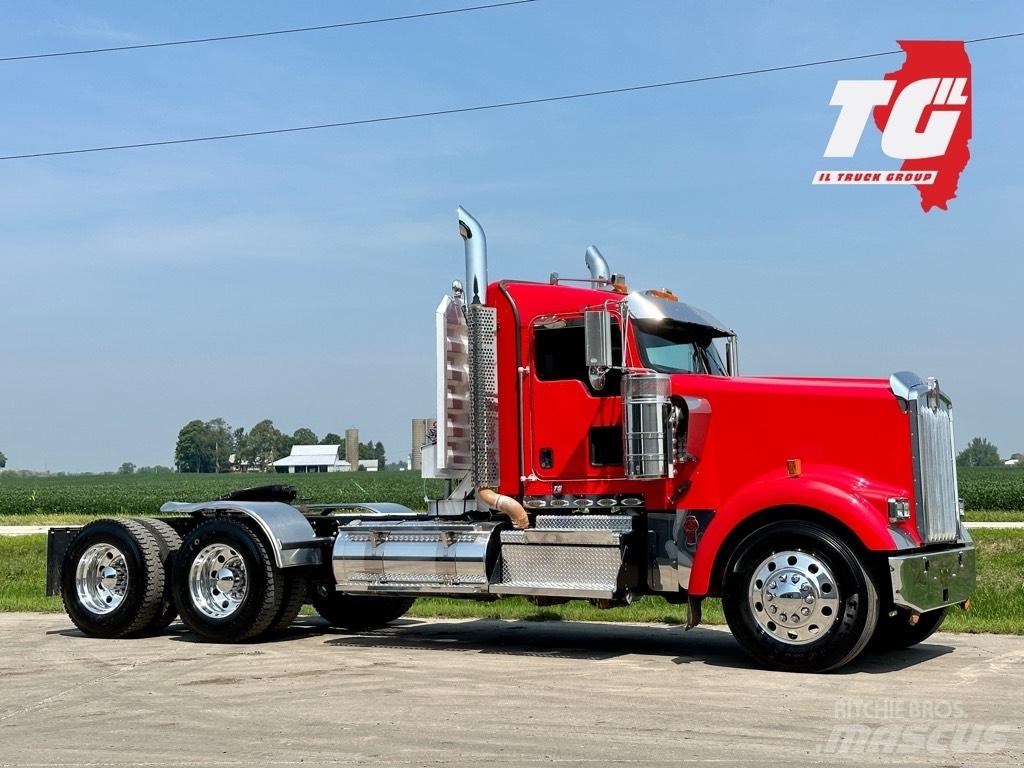 Kenworth W900 Vetopöytäautot