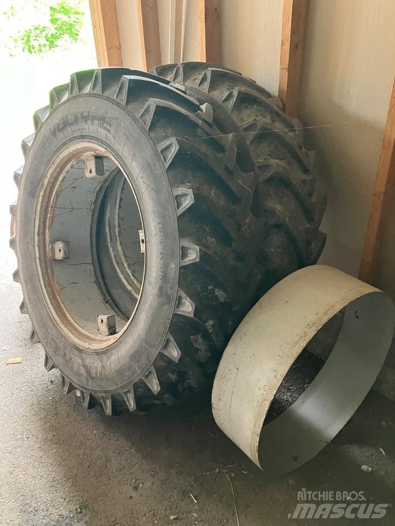  PARIPYÖRÄT 18.4R38 Renkaat ja vanteet