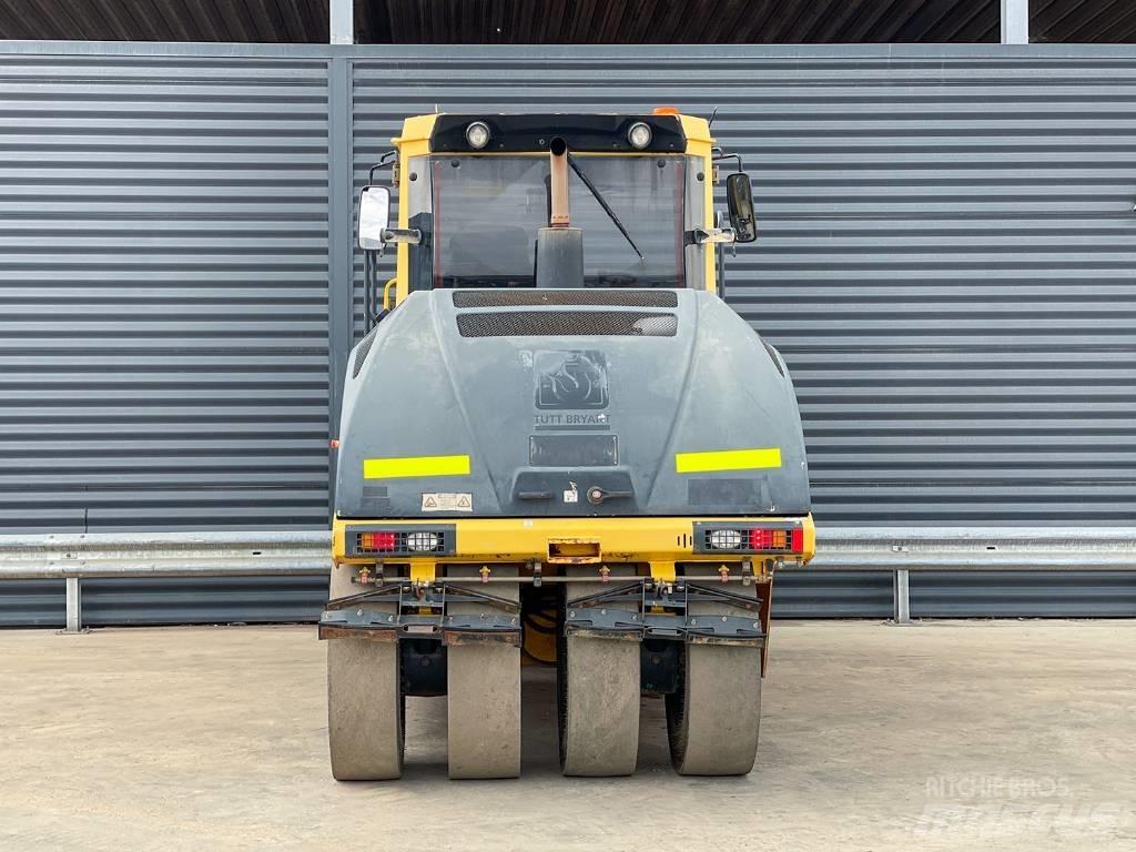 Bomag BW 25 RH Kumipyöräjyrät
