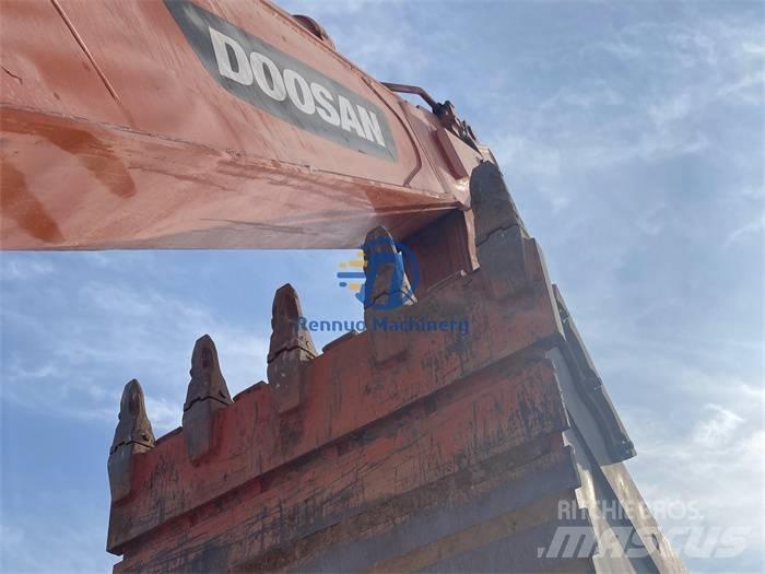 Doosan DX 380 LC Telakaivukoneet
