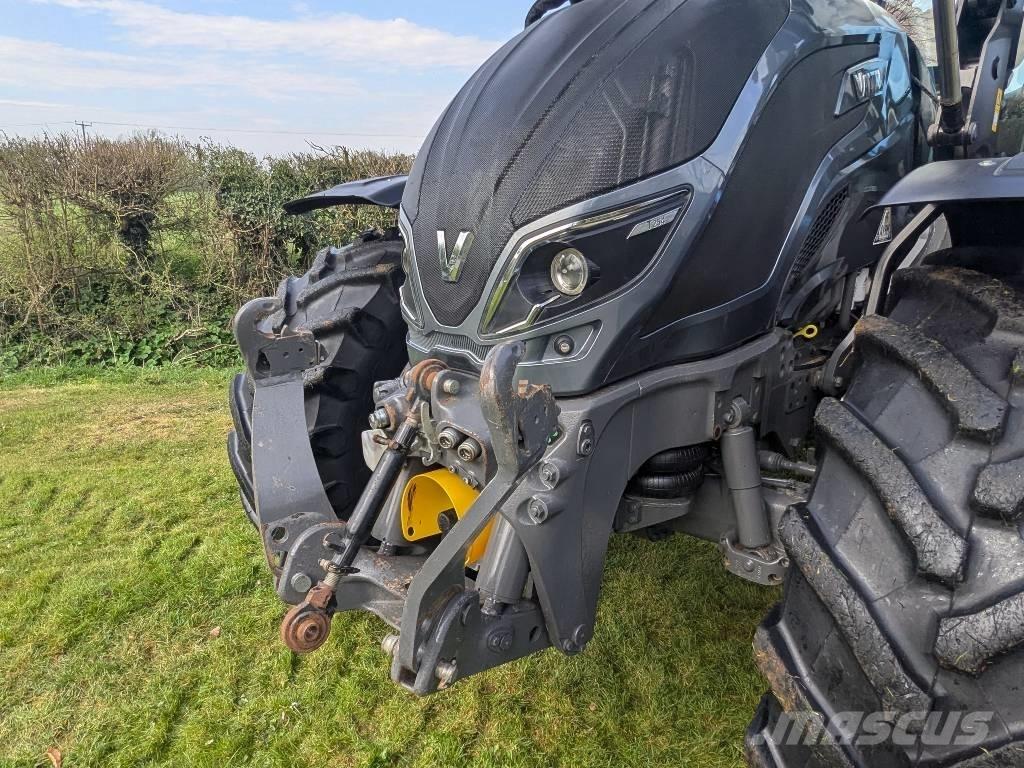 Valtra T 254 Traktorit